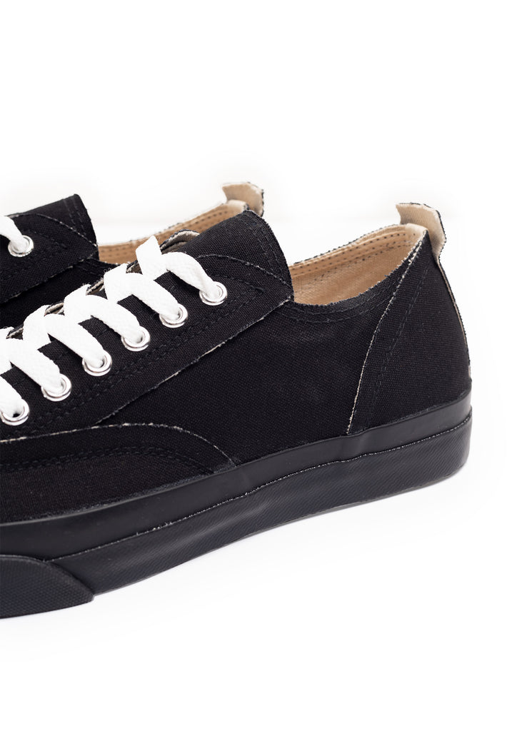 UNDERCOVER "SNEAKERS UC2B9F05" BLACK