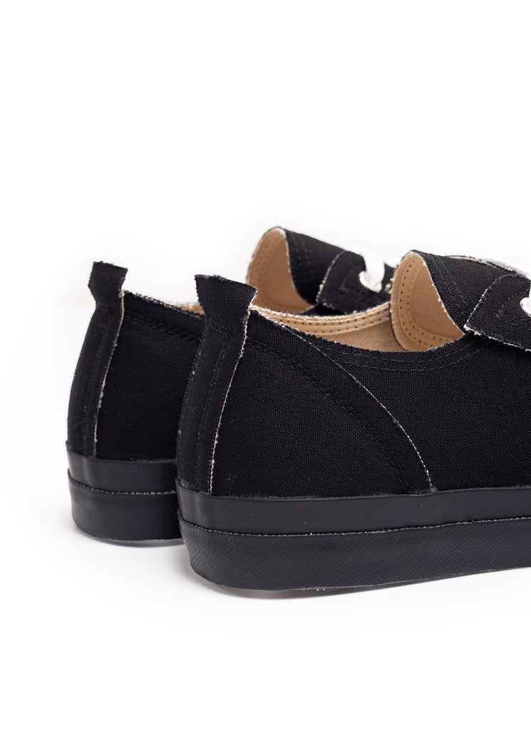 UNDERCOVER "SNEAKERS UC2B9F05" BLACK